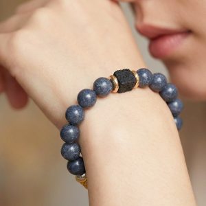 Aromatherapy Bracelet: Hand-Blended TCM Herbs (Mugwort & Clove) for Harmony & Vitality